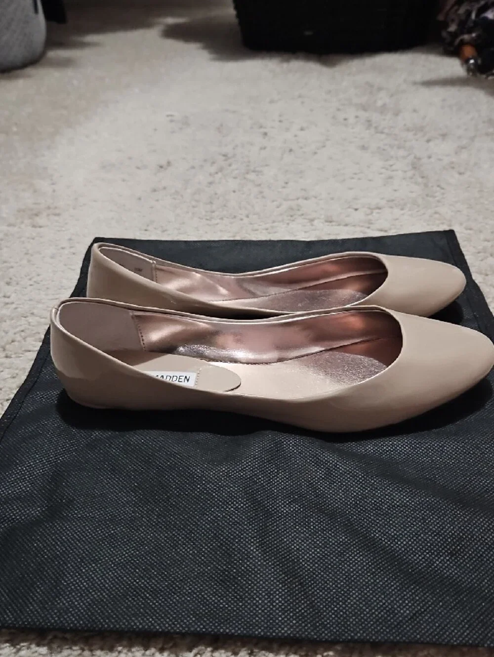 Steve Madden Nude Patent Flats